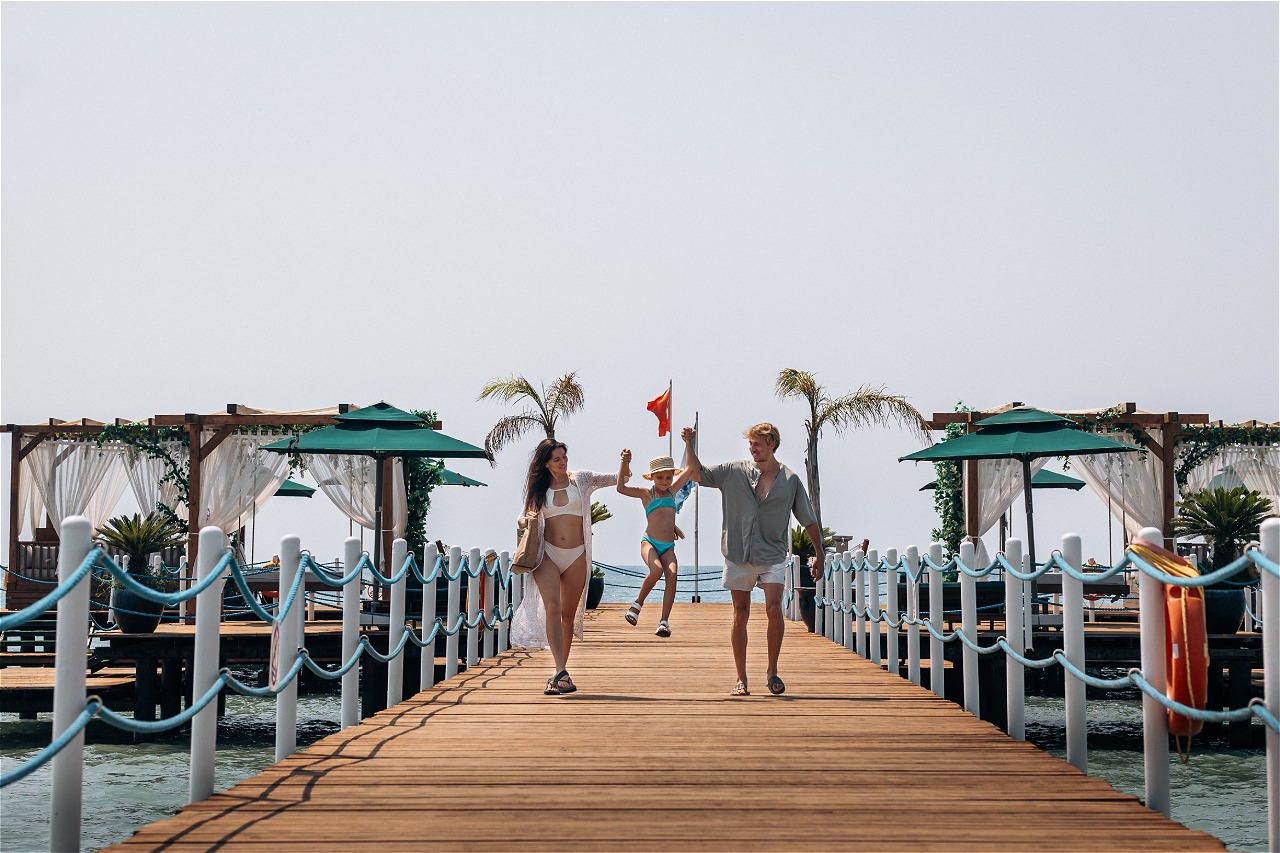 Как помочь ребёнку адаптироваться к новому часовому поясу